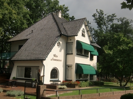 Wijchen : Kasteellaan, Villa Sterrebosch